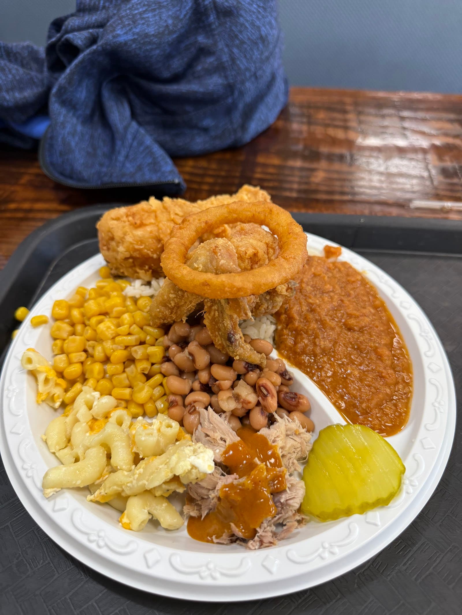 Dukes Barbecue — photo 1