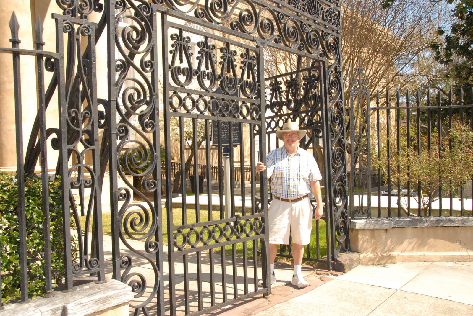Charleston Old Walled City Tours , Charleston Tours, Charleston Garden and Architecture Tours — photo 1