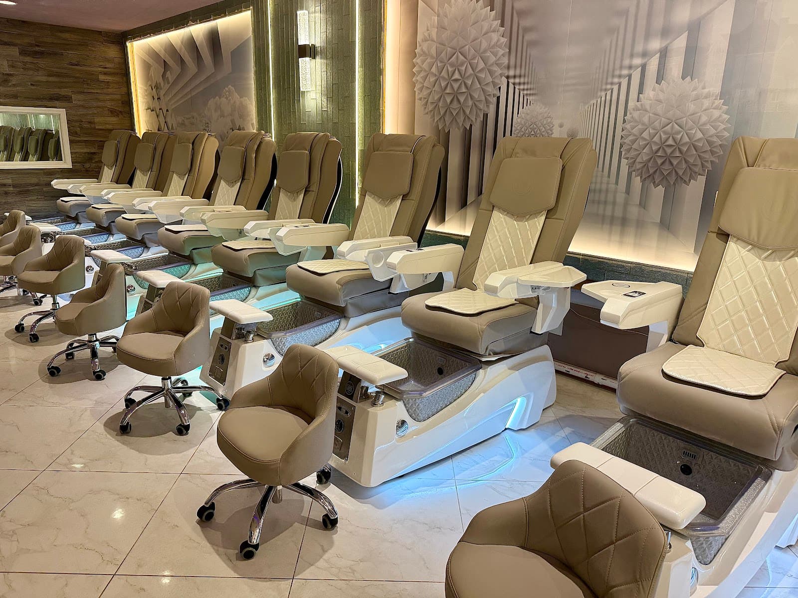 Creative Nails and Spa Mt Pleasant