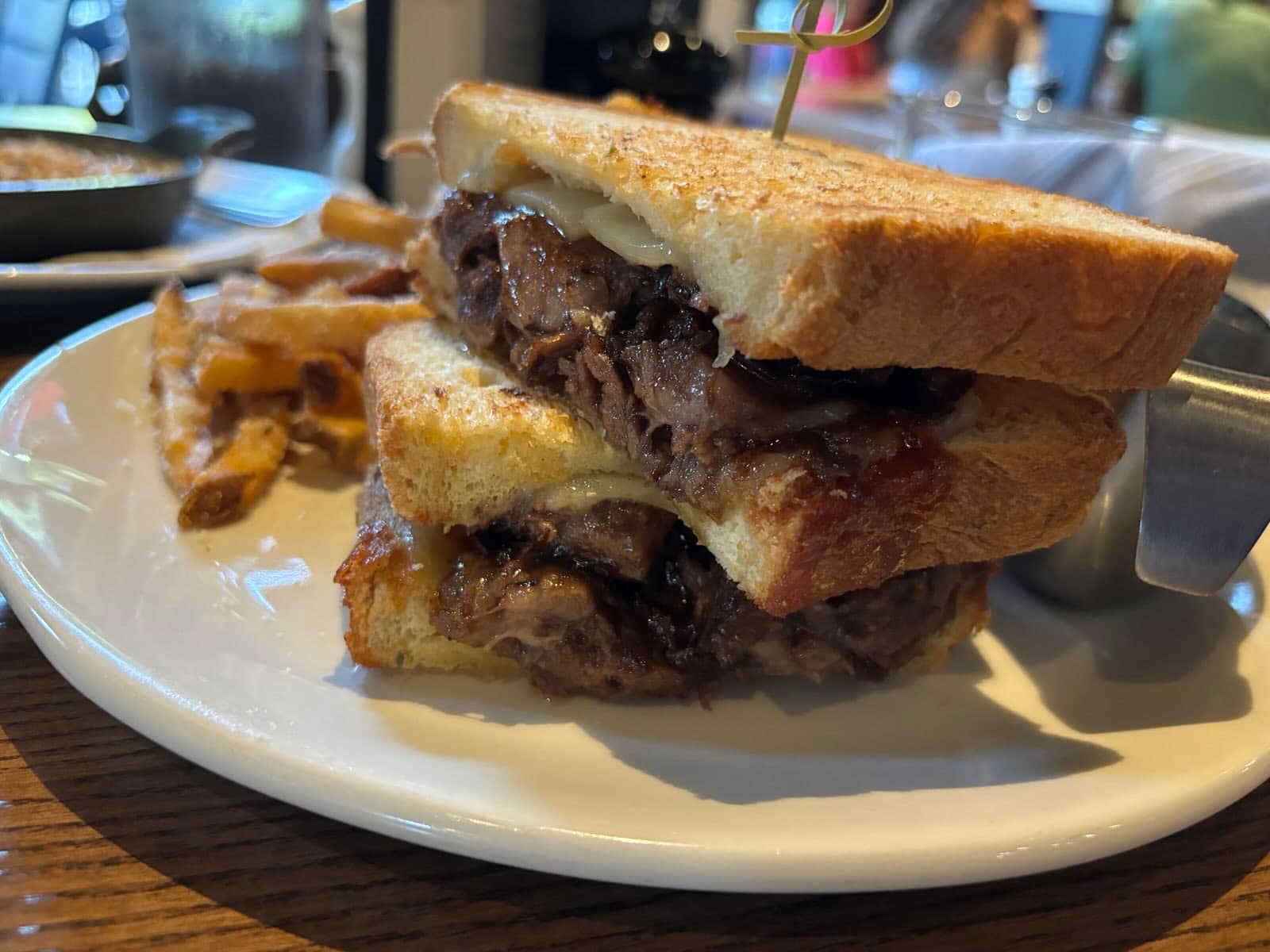 Burtons Grill & Bar — photo 2