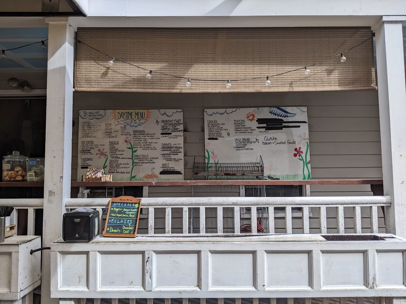 Brown's Court Bakery — photo 1