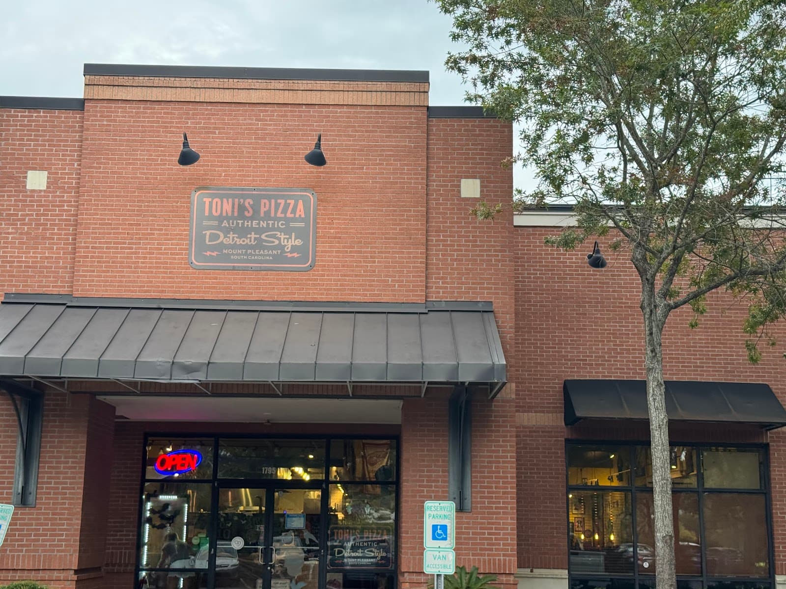 Toni's Detroit Style Pizza — photo 2