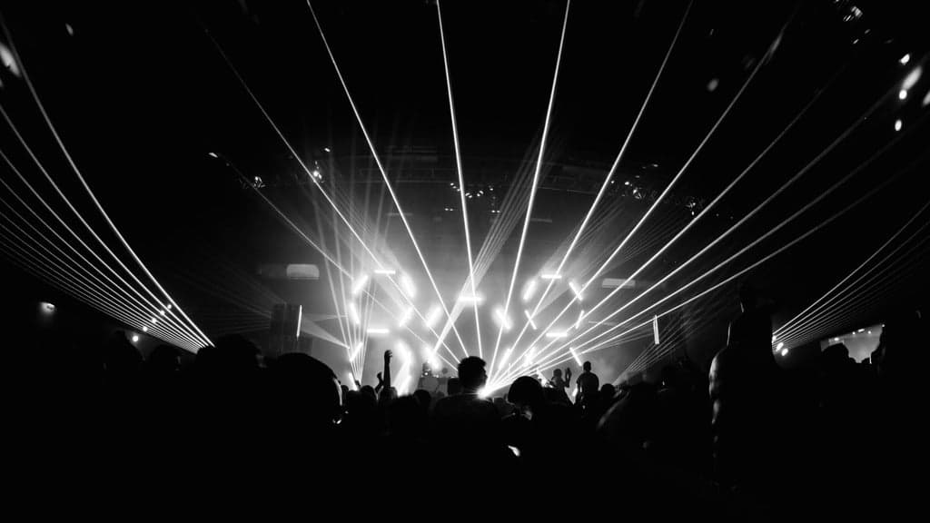 Frontiers - The Ultimate Journey Tribute Band